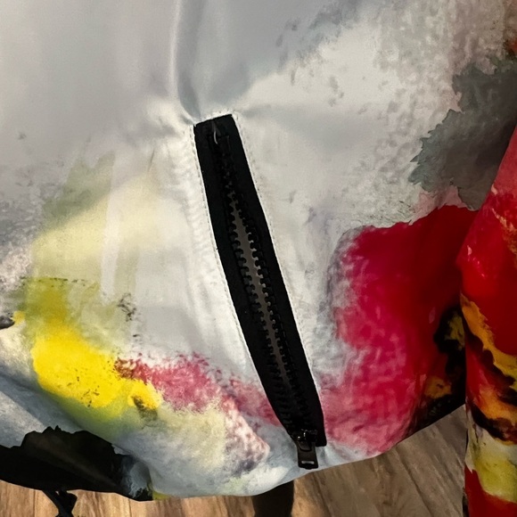 PAM & GELA FLORAL TRACK JACKET - NEW - M/L - Picture 7 of 12